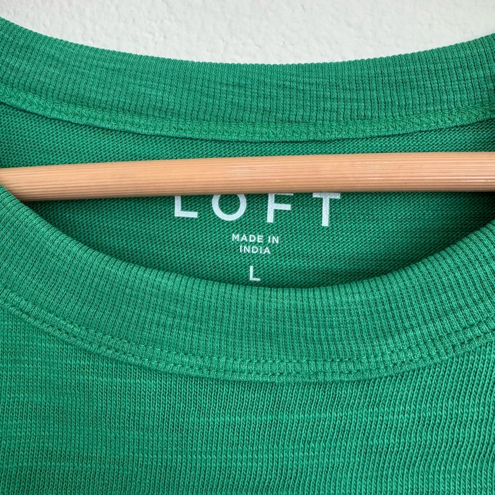 LOFT Vibrant Green Tank Top NWT Large Playful Summer Vibes Sleeveless Layering - Picture 3 of 6